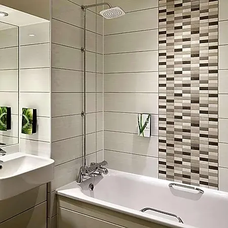 Premier Centre Hotel 3*