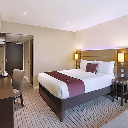 Premier Centre 3*