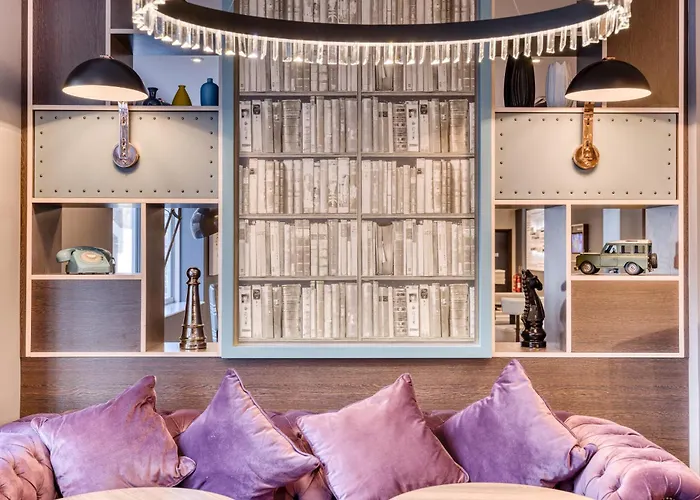 Premier Centre Hotel