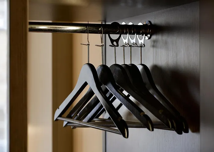 Premier Centre Hotel 3*