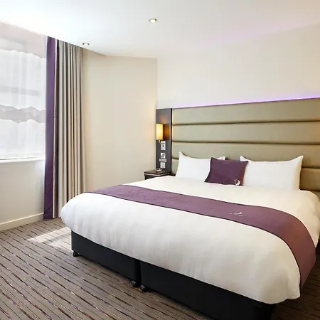 Premier Centre Szálloda 3*
